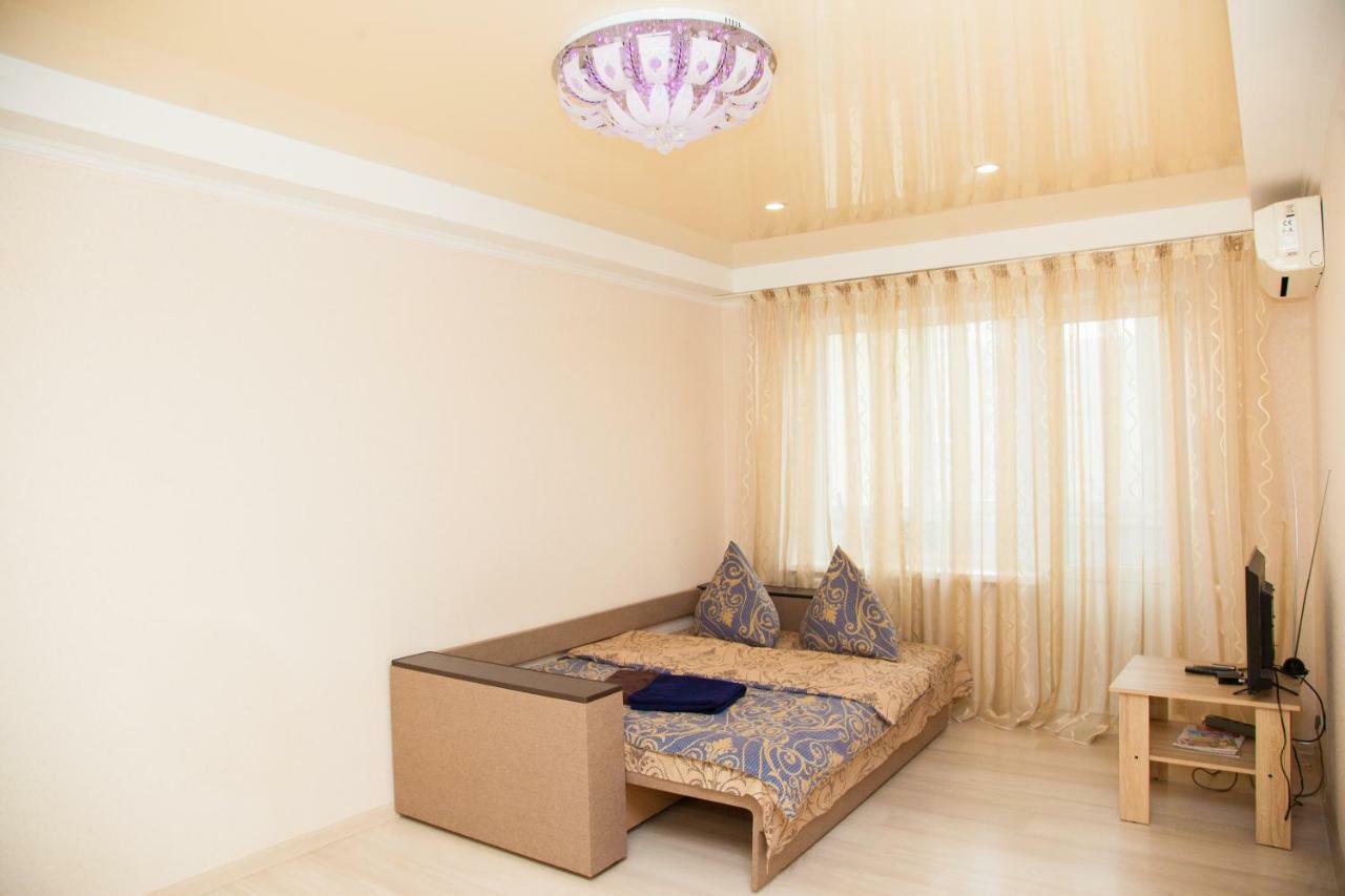 Semi-luxury Apartment on Zaporozhskaya 9 Zaporizhia Bagian luar foto